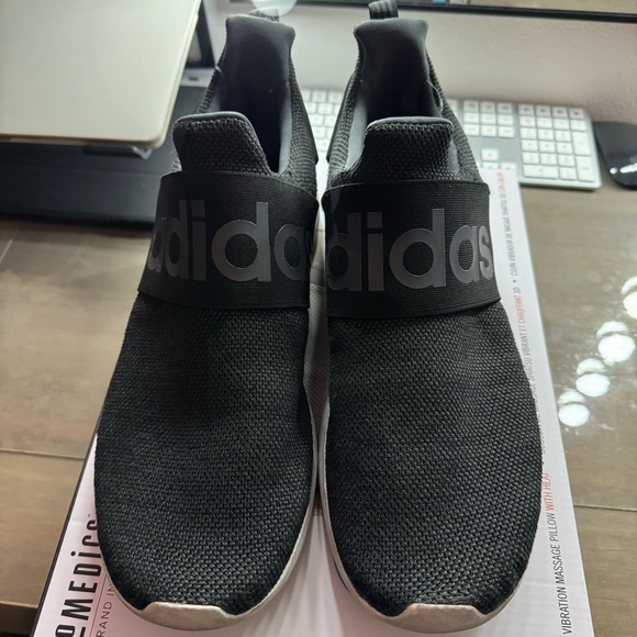 Men’s Adidas - Picture 2 of 3